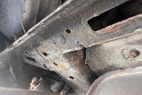 оглед на шаси за уради и ръжда